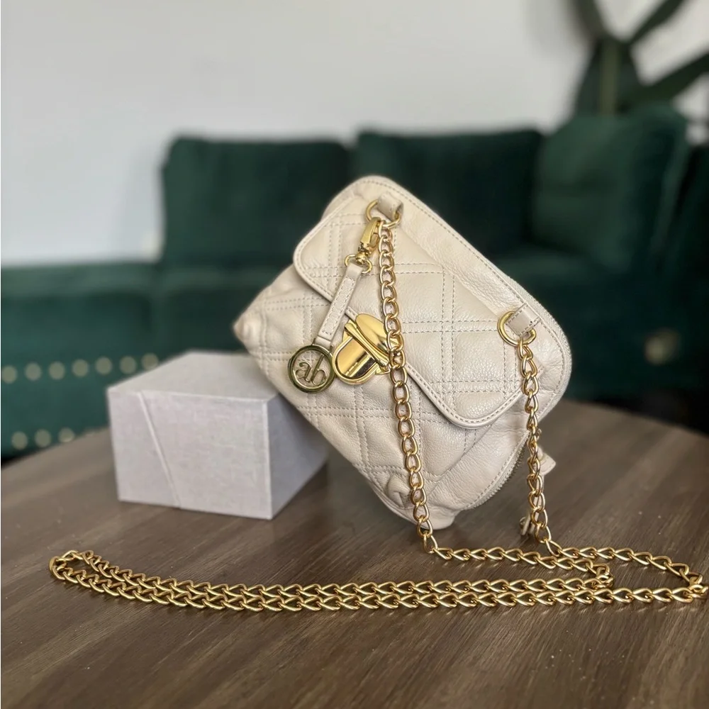 Audrey Brooke Cream Quilted Crossbody Bag - Picture 4 of 16